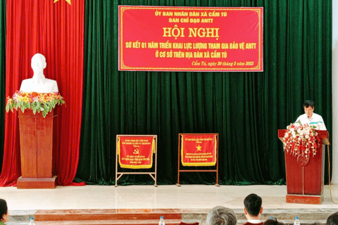 Xã Cẩm Tú, huyện Cẩm Thuỷ tổ chức hội nghị sơ kết 01 năm triển khai  lực lượng tham gia bảo vệ an ninh, trật tự ở cơ sở