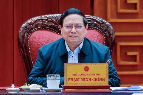 Thủ tướng chủ trì cuộc họp về chính sách ưu đãi thị thực và quay trở lại quốc tịch Việt Nam