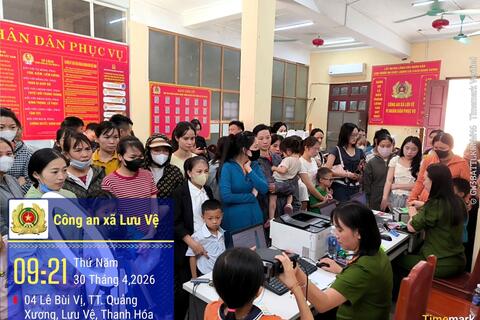Công an xã Lưu Vệ xuyên lễ làm Căn cước và định danh điện tử phục vụ Nhân dân