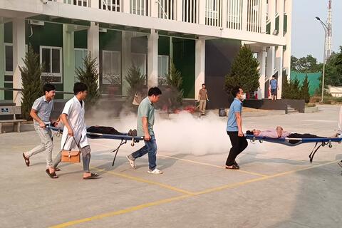 Thực tập phương án chữa cháy và cứu nạn cứu hộ tại Bệnh viện đa khoa Nga Sơn