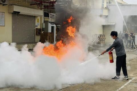 Tổ chức thực tập phương án chữa cháy, cứu nạn, cứu hộ tại Công ty cổ phần dược TH Pharma