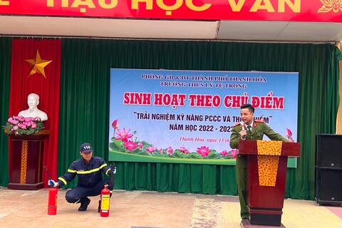 Tập huấn kỹ năng PCCC và CNCH cho gần 2000 cán bộ, giáo viên, học sinh trên địa bàn TP. Thanh Hóa