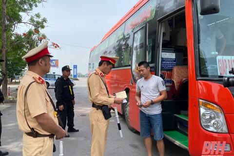Thanh Hoá xử lý gần 700 trường hợp vi phạm trật tự an toàn giao thông trong 3 ngày nghỉ lễ
