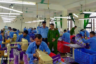 <a href="/tin-tuc-su-kien/tin-hoat-dong" title="Tin hoạt động" rel="dofollow">Tin hoạt động</a>