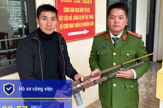 <a href="/tin-tuc-su-kien/huong-ve-co-so2" title="Phong trào toàn dân bảo vệ ANTQ" rel="dofollow">Phong trào toàn dân bảo vệ ANTQ</a>