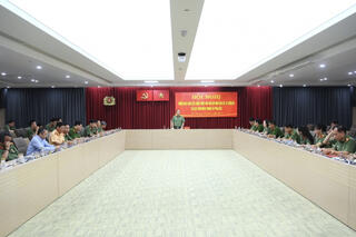 <a href="/tin-tuc-su-kien/tin-trong-nuoc-va-the-gioi" title="Tin trong nước" rel="dofollow">Tin trong nước</a>