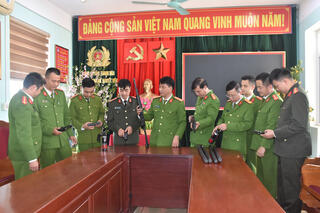 <a href="/tin-tuc-su-kien/tin-hoat-dong" title="Tin hoạt động" rel="dofollow">Tin hoạt động</a>