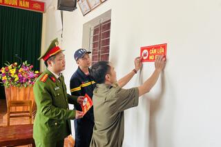 <a href="/tin-tuc-su-kien/tin-hoat-dong" title="Tin hoạt động" rel="dofollow">Tin hoạt động</a>