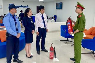 <a href="/tin-tuc-su-kien/tin-hoat-dong" title="Tin hoạt động" rel="dofollow">Tin hoạt động</a>