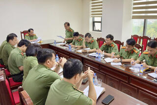 <a href="/tin-tuc-su-kien/tin-hoat-dong" title="Tin hoạt động" rel="dofollow">Tin hoạt động</a>