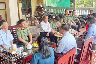 <a href="/tin-tuc-su-kien/tin-hoat-dong" title="Tin hoạt động" rel="dofollow">Tin hoạt động</a>