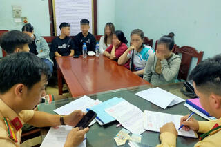 <a href="/tin-tuc-su-kien/tin-an-ninh-trat-tu" title="Tin An ninh trật tự" rel="dofollow">Tin An ninh trật tự</a>