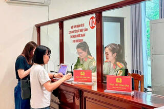 <a href="/tin-tuc-su-kien/tin-hoat-dong" title="Tin hoạt động" rel="dofollow">Tin hoạt động</a>