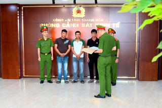 <a href="/tin-tuc-su-kien/tin-an-ninh-trat-tu" title="Tin An ninh trật tự" rel="dofollow">Tin An ninh trật tự</a>