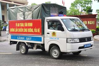 <a href="/tin-tuc-su-kien/tin-hoat-dong" title="Tin hoạt động" rel="dofollow">Tin hoạt động</a>
