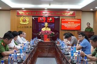 <a href="/tin-tuc-su-kien/tin-hoat-dong" title="Tin hoạt động" rel="dofollow">Tin hoạt động</a>