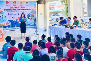 <a href="/tin-tuc-su-kien/tin-hoat-dong" title="Tin hoạt động" rel="dofollow">Tin hoạt động</a>