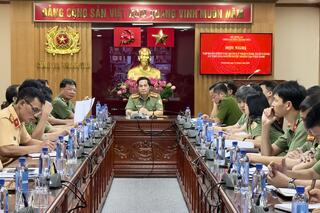 <a href="/tin-tuc-su-kien/tin-hoat-dong" title="Tin hoạt động" rel="dofollow">Tin hoạt động</a>