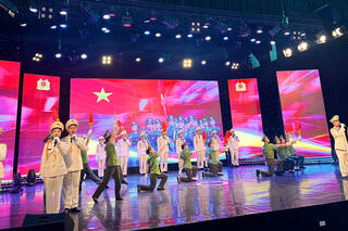 <a href="/tin-tuc-su-kien/tin-hoat-dong" title="Tin hoạt động" rel="dofollow">Tin hoạt động</a>