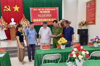 <a href="/tin-tuc-su-kien/tin-hoat-dong" title="Tin hoạt động" rel="dofollow">Tin hoạt động</a>