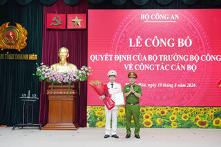 <a href="/tin-tuc-su-kien/tin-hoat-dong" title="Tin hoạt động" rel="dofollow">Tin hoạt động</a>