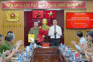 <a href="/tin-tuc-su-kien/tin-hoat-dong" title="Tin hoạt động" rel="dofollow">Tin hoạt động</a>