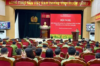<a href="/tin-tuc-su-kien/tin-hoat-dong" title="Tin hoạt động" rel="dofollow">Tin hoạt động</a>