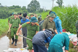 <a href="/tin-tuc-su-kien/tin-hoat-dong" title="Tin hoạt động" rel="dofollow">Tin hoạt động</a>