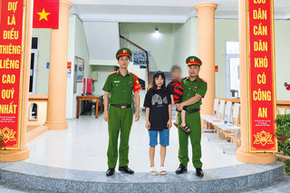 <a href="/tin-tuc-su-kien/tin-hoat-dong" title="Tin hoạt động" rel="dofollow">Tin hoạt động</a>