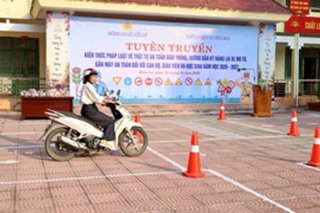 <a href="/tin-tuc-su-kien/tin-hoat-dong" title="Tin hoạt động" rel="dofollow">Tin hoạt động</a>