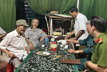 <a href="/tin-tuc-su-kien/huong-ve-co-so2" title="Phong trào toàn dân bảo vệ ANTQ" rel="dofollow">Phong trào toàn dân bảo vệ ANTQ</a>