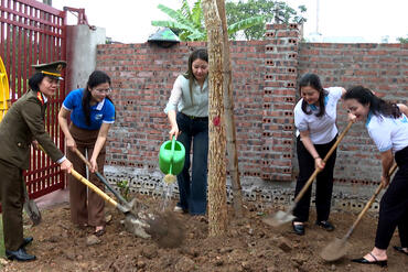 <a href="/tin-tuc-su-kien/tin-hoat-dong" title="Tin hoạt động" rel="dofollow">Tin hoạt động</a>