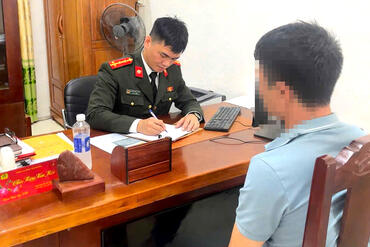 <a href="/tin-tuc-su-kien/tin-an-ninh-trat-tu" title="Tin An ninh trật tự" rel="dofollow">Tin An ninh trật tự</a>