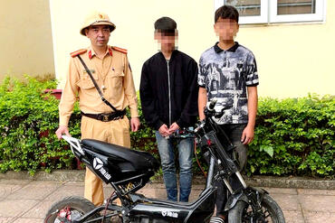 <a href="/tin-tuc-su-kien/tin-an-ninh-trat-tu" title="Tin An ninh trật tự" rel="dofollow">Tin An ninh trật tự</a>