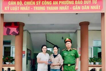 <a href="/tin-tuc-su-kien/tin-hoat-dong" title="Tin hoạt động" rel="dofollow">Tin hoạt động</a>