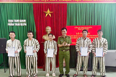 <a href="/tin-tuc-su-kien/tin-hoat-dong" title="Tin hoạt động" rel="dofollow">Tin hoạt động</a>