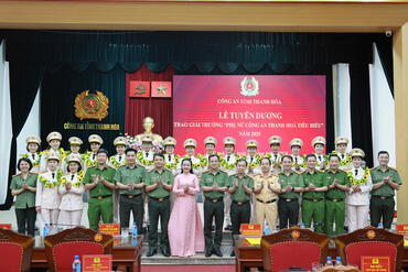 <a href="/tin-tuc-su-kien/tin-hoat-dong" title="Tin hoạt động" rel="dofollow">Tin hoạt động</a>