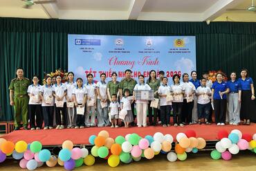 <a href="/tin-tuc-su-kien/tin-hoat-dong" title="Tin hoạt động" rel="dofollow">Tin hoạt động</a>