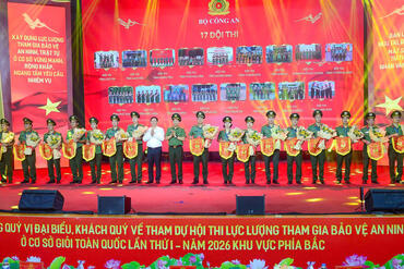 <a href="/tin-tuc-su-kien/tin-hoat-dong" title="Tin hoạt động" rel="dofollow">Tin hoạt động</a>