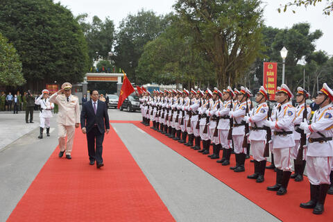Thủ tướng Chính phủ Phạm Minh Chính thăm, chúc Tết cán bộ, chiến sỹ Công an tỉnh Thanh Hóa