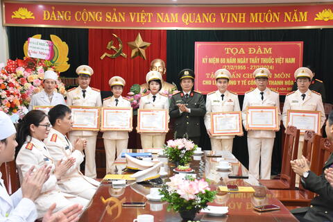 Tọa đàm kỉ niệm 69 năm Ngày Thầy thuốc Việt Nam 