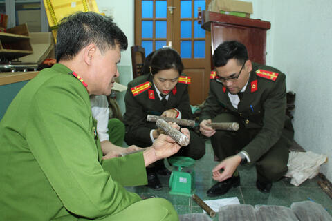 Thanh Hoá: Bắt quả tang các đối tượng mua bán trái phép vật liệu nổ