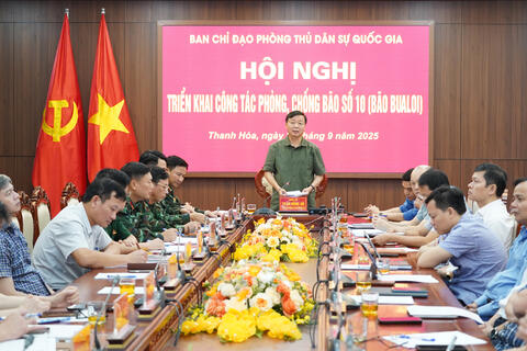 Phó Thủ tướng Trần Hồng Hà chủ trì họp trực tuyến triển khai phòng, chống bão số 10