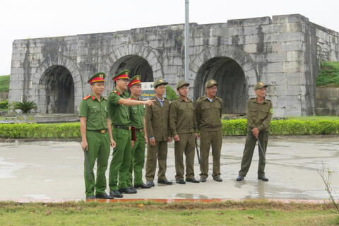 Bình yên Tây Đô