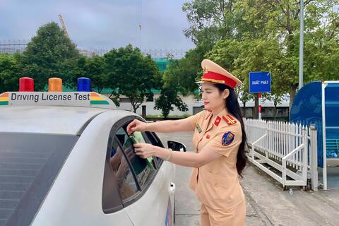 Đẩy mạnh công tác sát hạch, cấp giấy phép lái xe cơ giới đường bộ