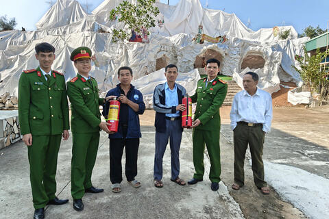 Đảm bảo an toàn phòng cháy chữa cháy trong dịp lễ Giáng sinh