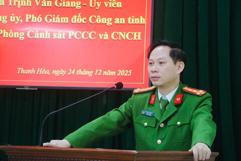 Đồng chí Đại tá Trịnh Văn Giang, Phó Giám đốc Công an tỉnh làm việc với Phòng Cảnh sát PCCC và CNCH