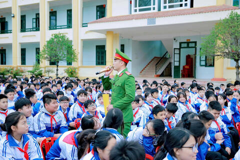 “Nói trẻ nghe, nghe trẻ nói” - Chìa khóa phòng ngừa xâm hại và bạo lực học đường