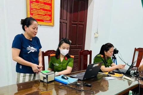 Trại Tạm giam Công an Thanh Hóa: Chuẩn bị hành trang cho ngày trở về của những phạm nhân được đề nghị đặc xá