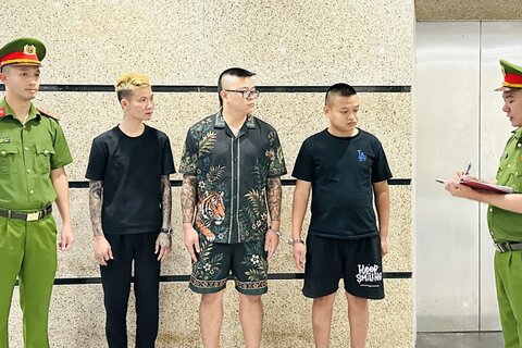 Thanh Hóa: Khởi tố vụ án mua bán người dưới 16 tuổi, giam người trái pháp luật tại cơ sở karaoke